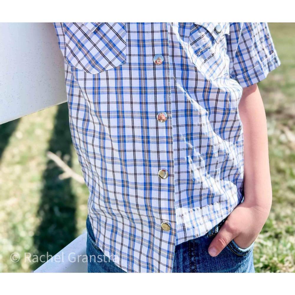 NEW AMERICAN FARM COMPANY boys youth plaid pattern metal snap shirt in blue